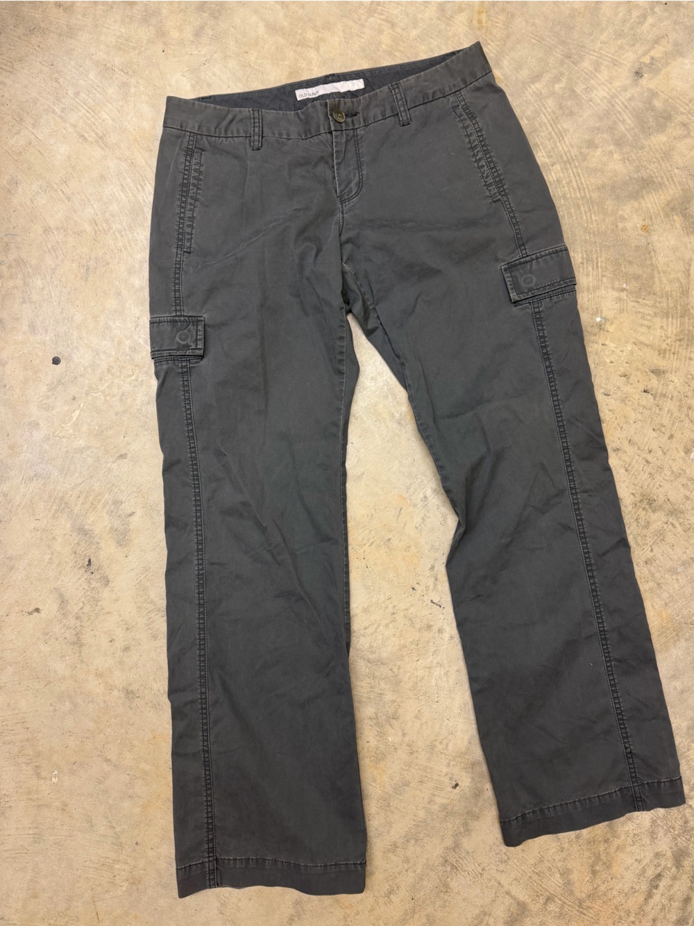 Old Navy lowrise Straight-Leg Cargo Pants